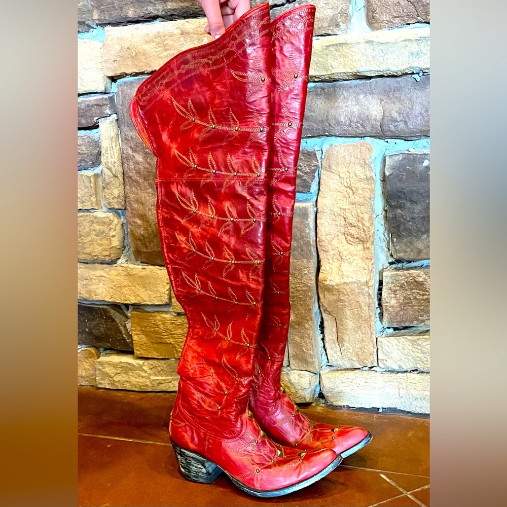 Old Gringo red ATK studded Boots with used finish! Only worn twice!!!